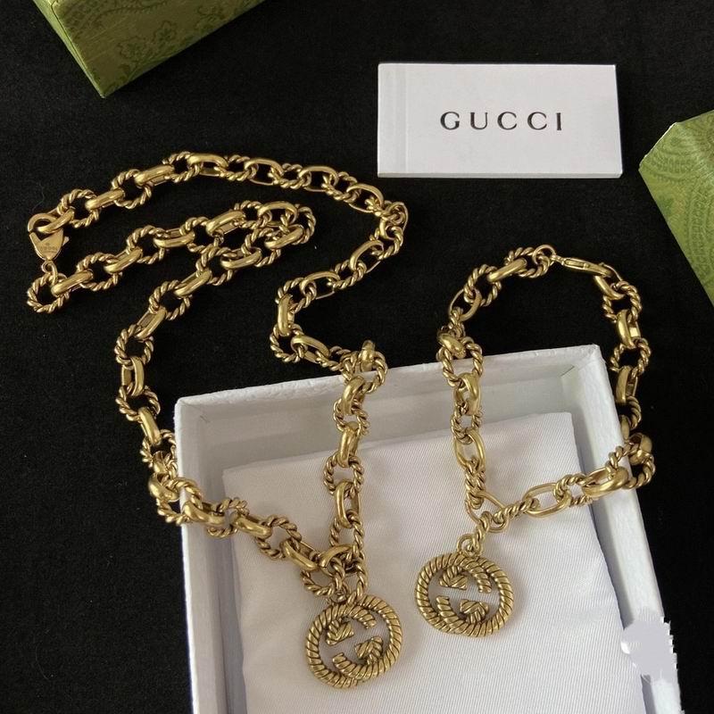 Gucci Suits 07yxs15